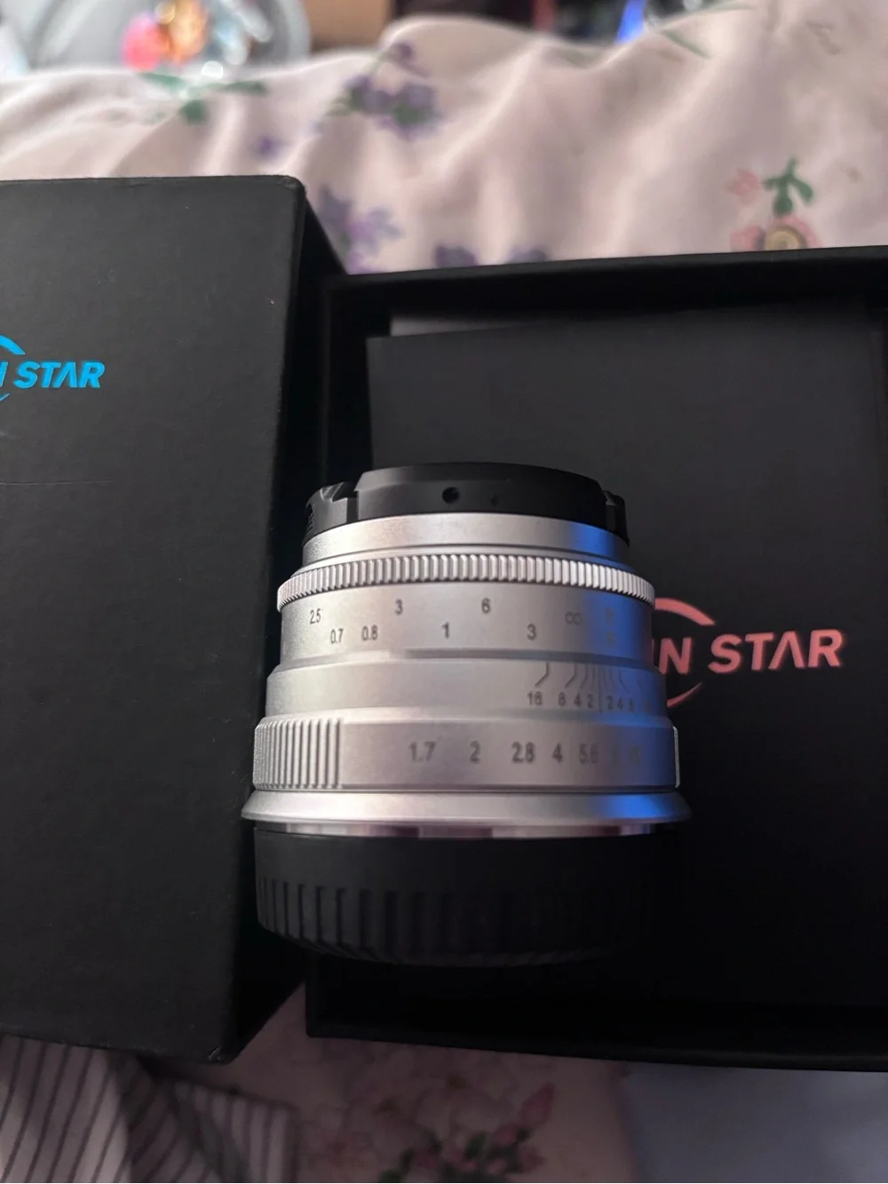 35mm f/1.7 Prime Lens — Silver/Black